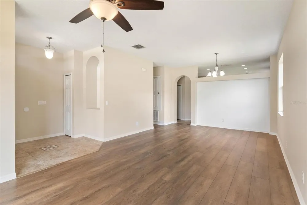 3360 CREEK RUN LANE Eustis, FL 32736