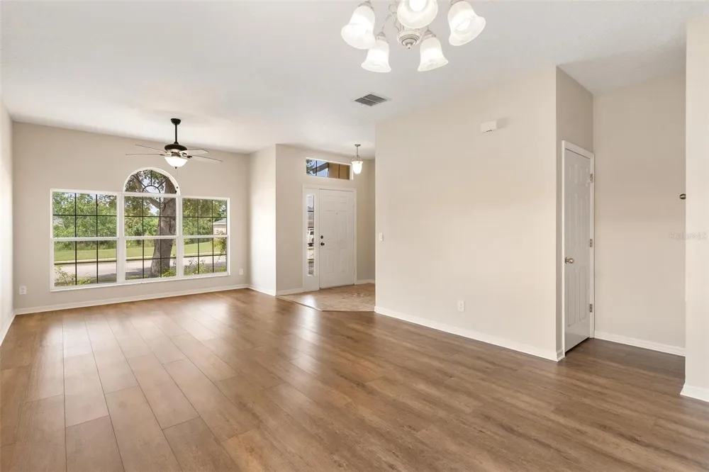3360 CREEK RUN LANE Eustis, FL 32736