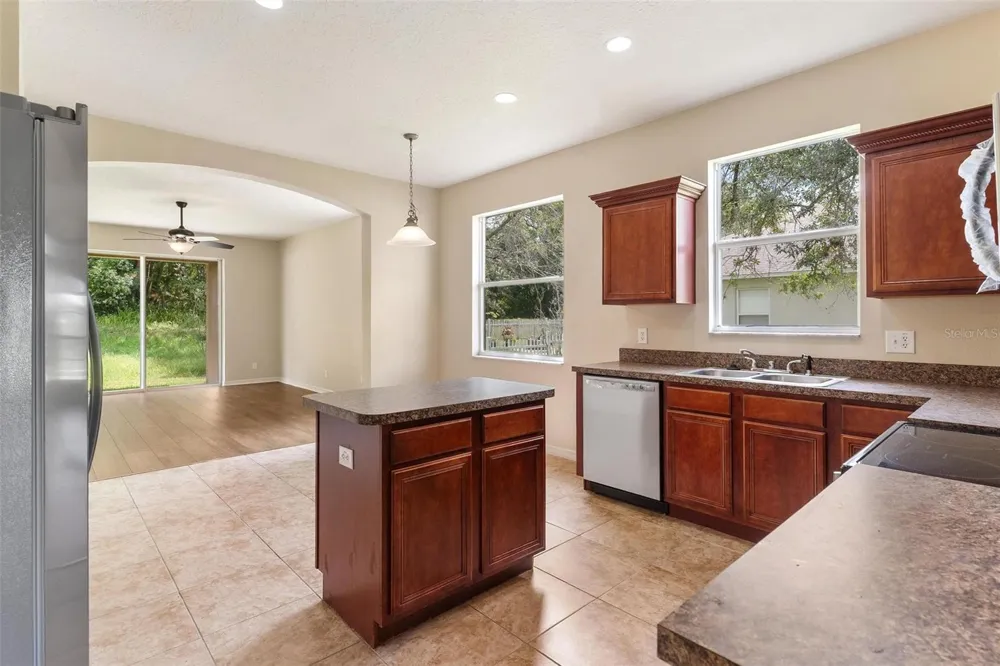 3360 CREEK RUN LANE Eustis, FL 32736