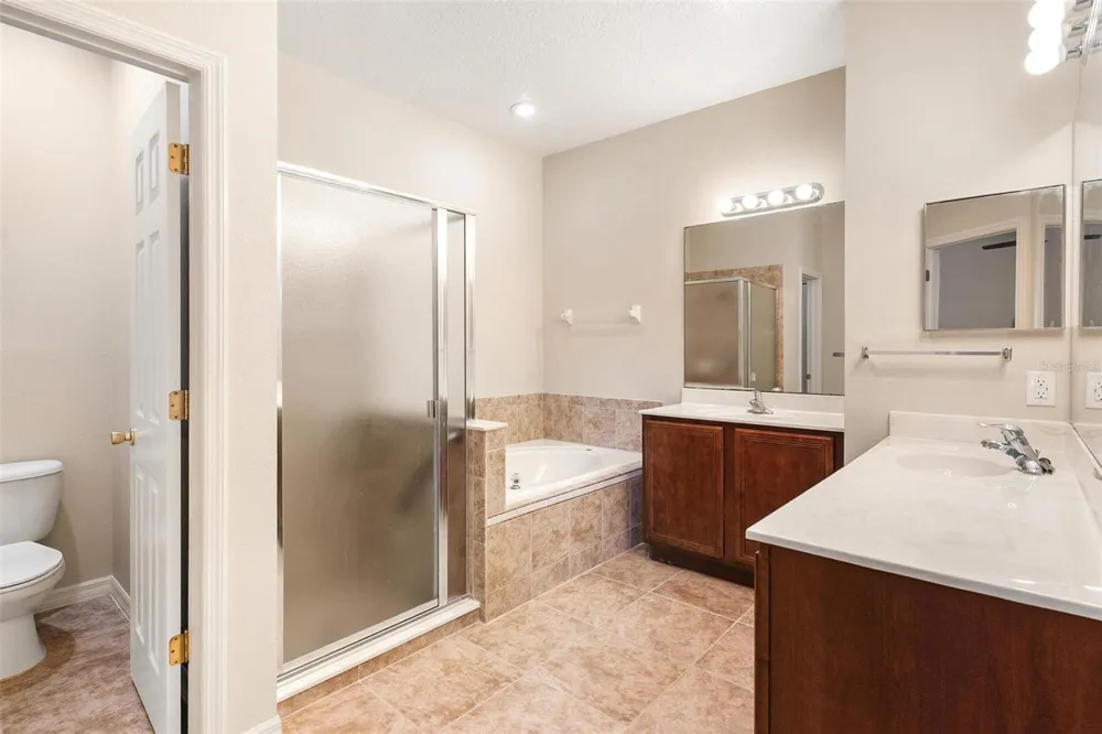 3360 CREEK RUN LANE Eustis, FL 32736