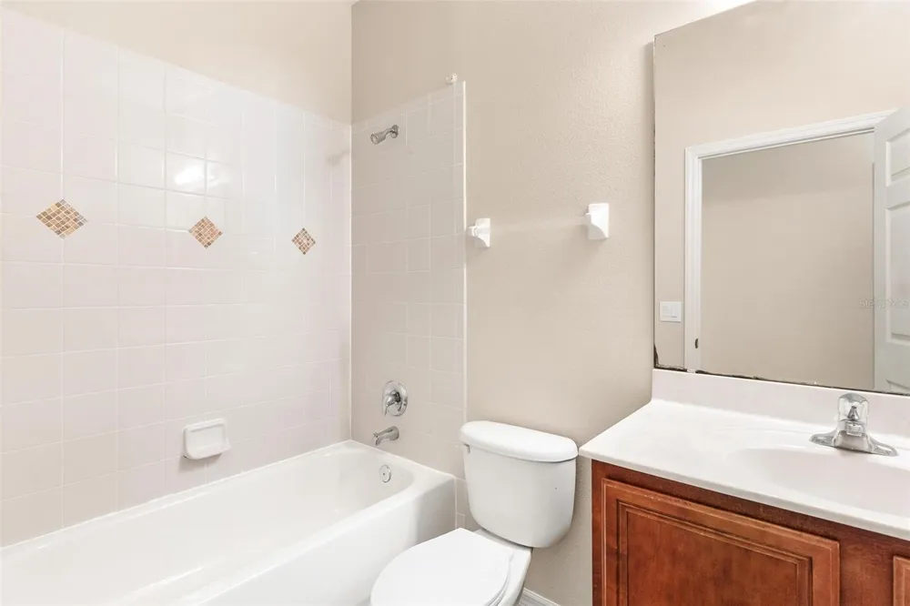 3360 CREEK RUN LANE Eustis, FL 32736