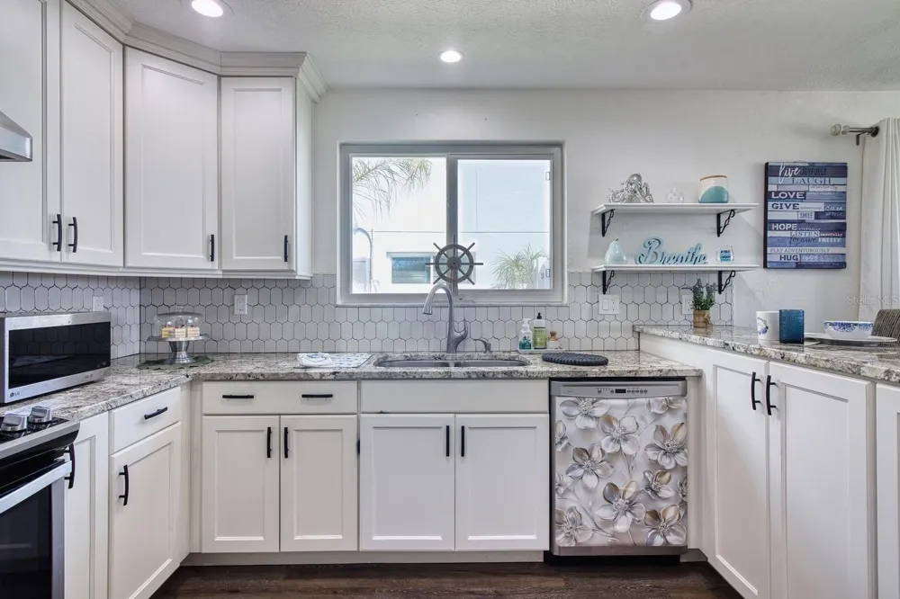 5242 RIVERSIDE DRIVE Port Orange, FL 32127