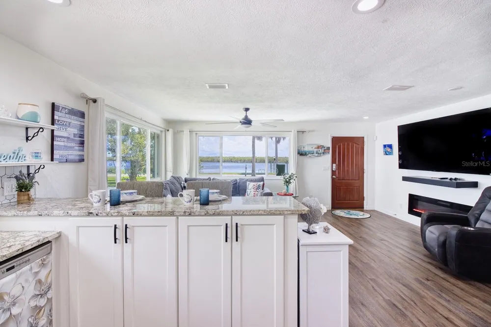 5242 RIVERSIDE DRIVE Port Orange, FL 32127