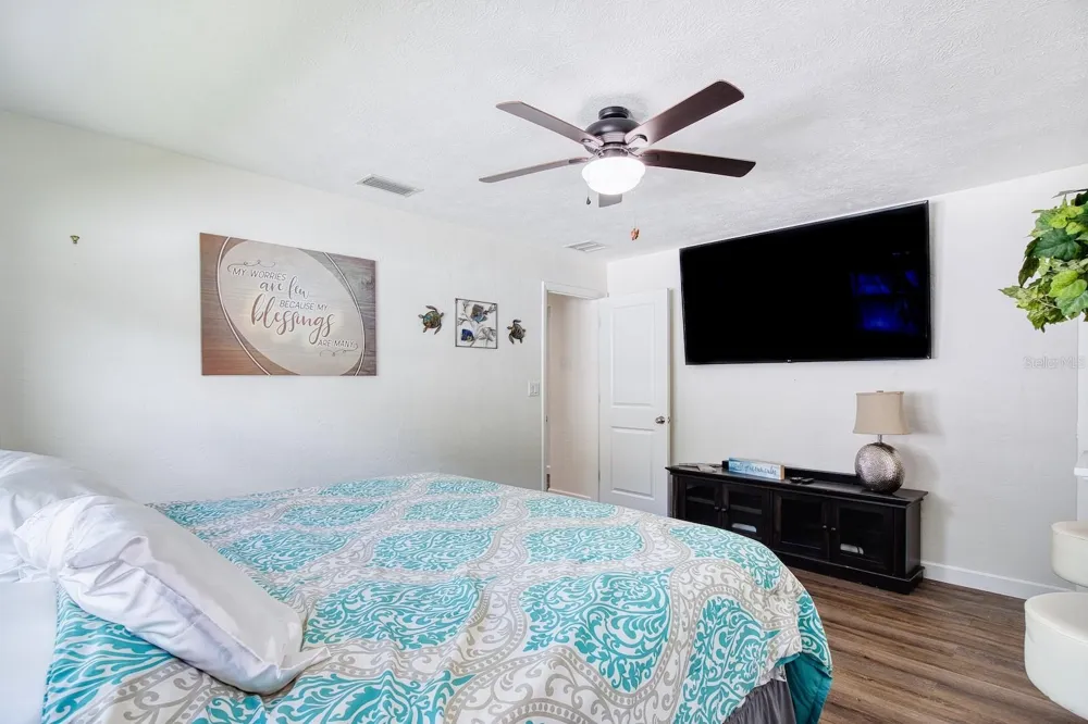5242 RIVERSIDE DRIVE Port Orange, FL 32127