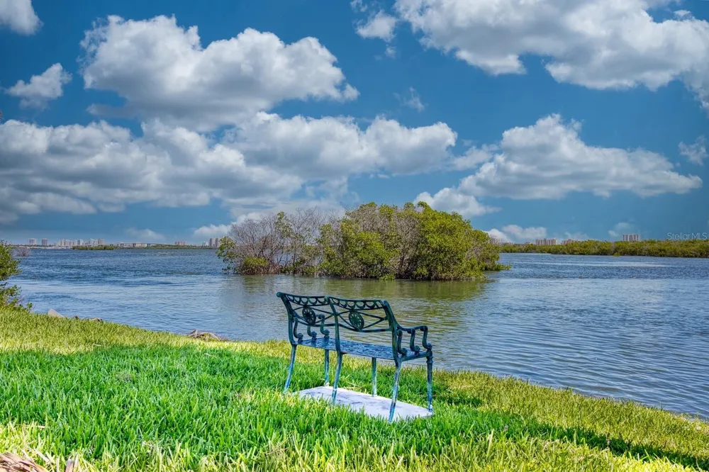 5242 RIVERSIDE DRIVE Port Orange, FL 32127
