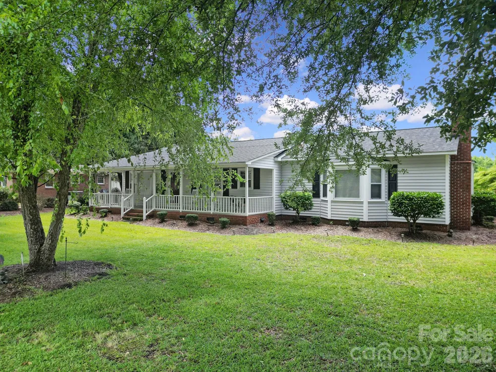 215 W Stevens Street Kershaw, SC 29067