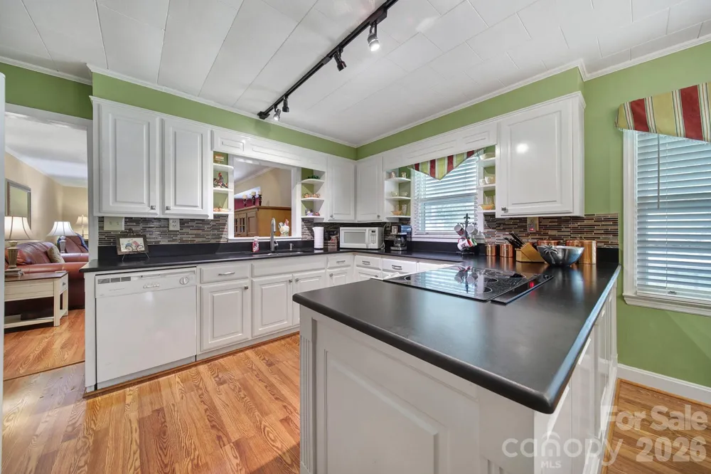 215 W Stevens Street Kershaw, SC 29067