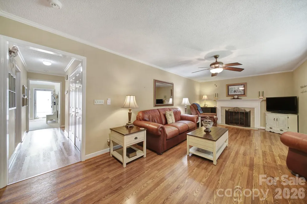 215 W Stevens Street Kershaw, SC 29067