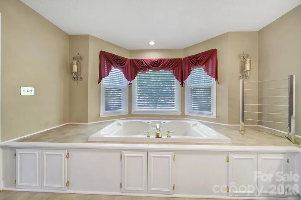 215 W Stevens Street Kershaw, SC 29067
