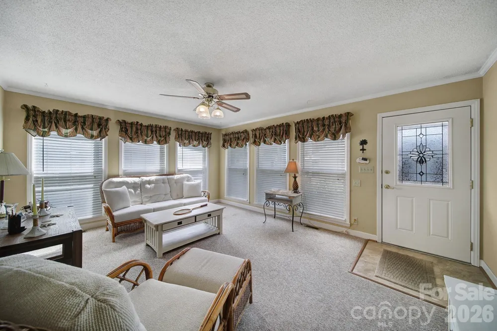 215 W Stevens Street Kershaw, SC 29067