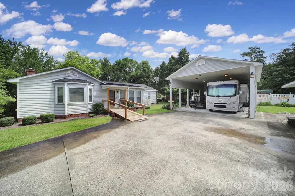 215 W Stevens Street Kershaw, SC 29067