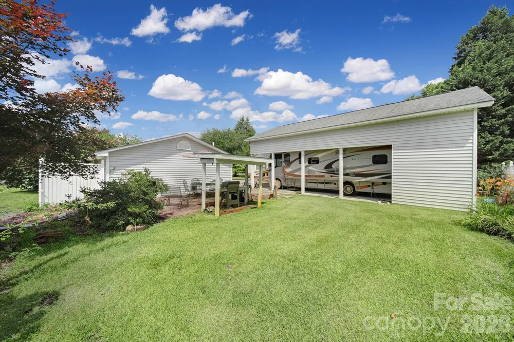 215 W Stevens Street Kershaw, SC 29067