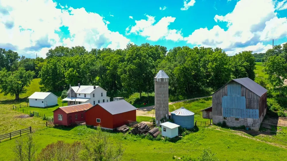 20860 Grosbeak Road Lanesboro, MN 55949