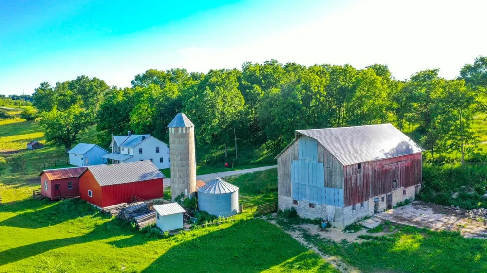 20860 Grosbeak Road Lanesboro, MN 55949