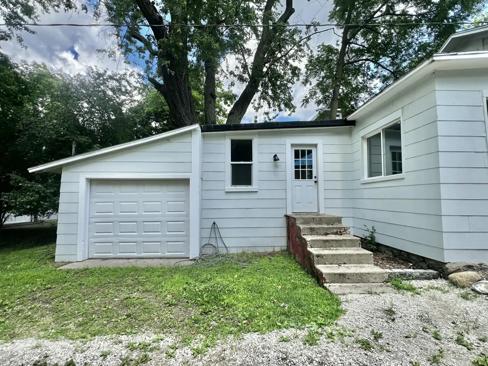110 Hillsdale Street Hillsdale, MI 49242