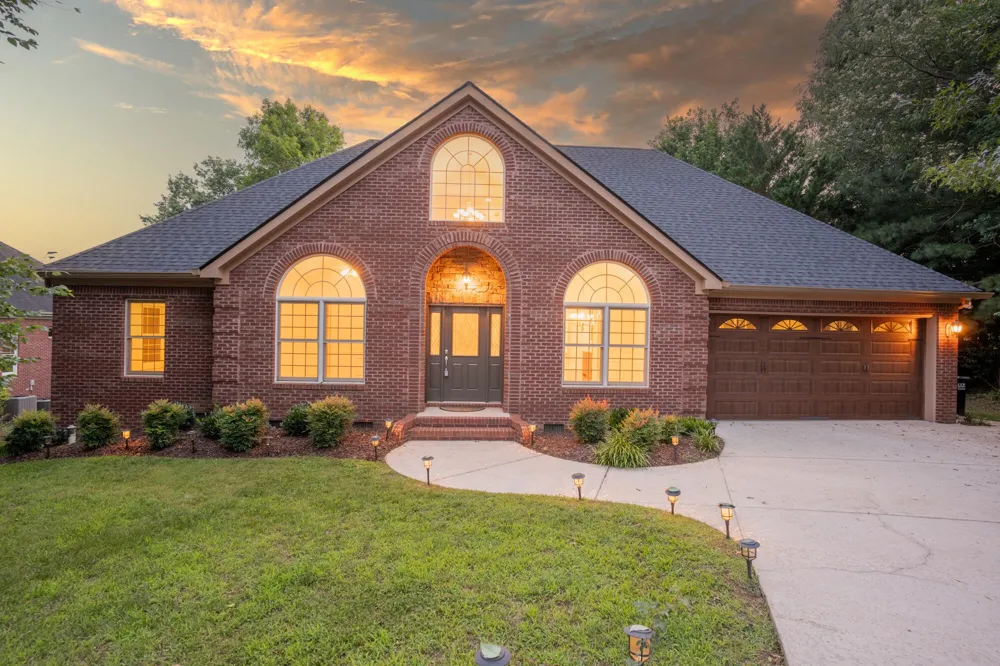 9237 Leaf Brook Lane Apison, TN 37302