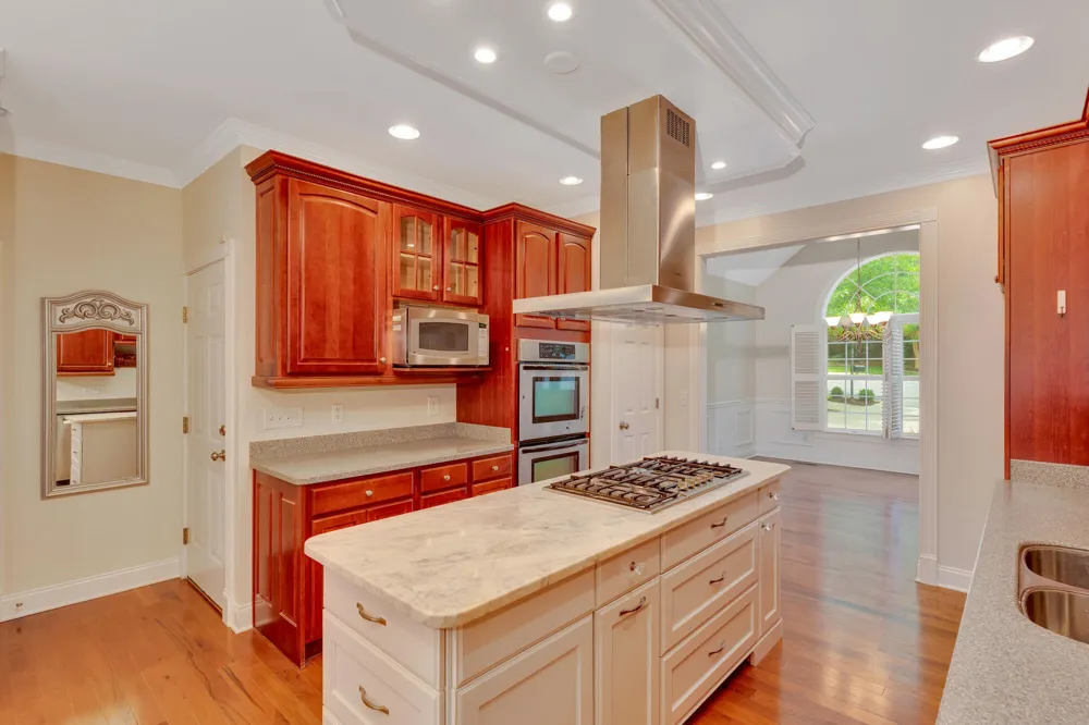 9237 Leaf Brook Lane Apison, TN 37302