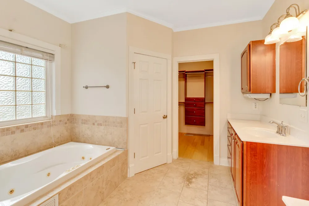 9237 Leaf Brook Lane Apison, TN 37302