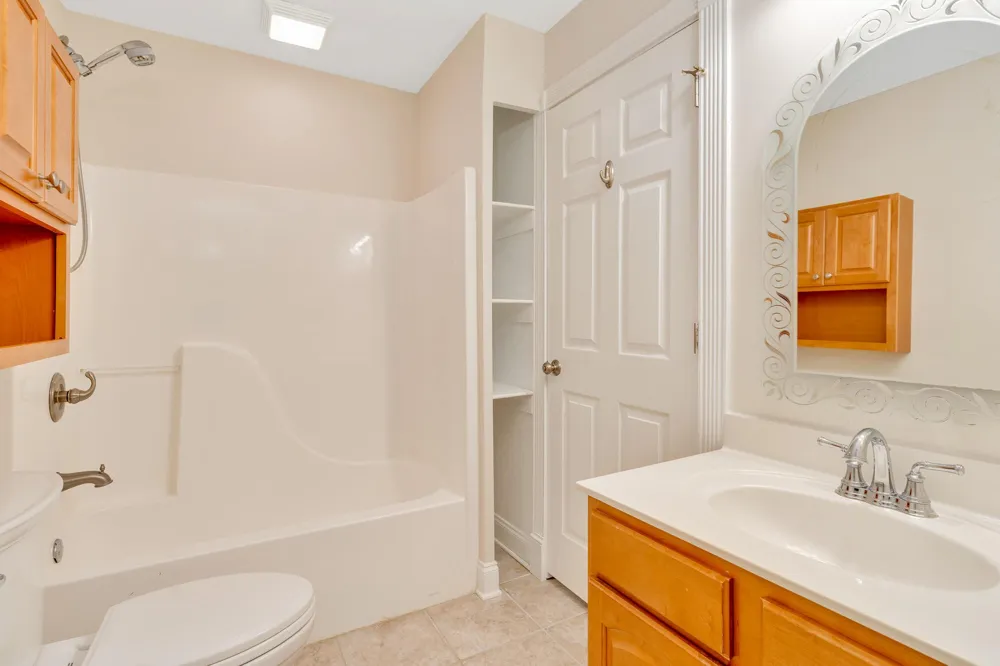 9237 Leaf Brook Lane Apison, TN 37302