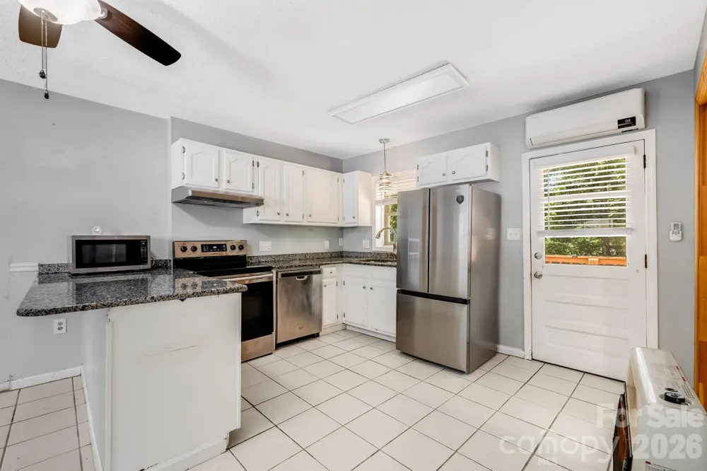 67 Banks Town Road Weaverville, NC 28787