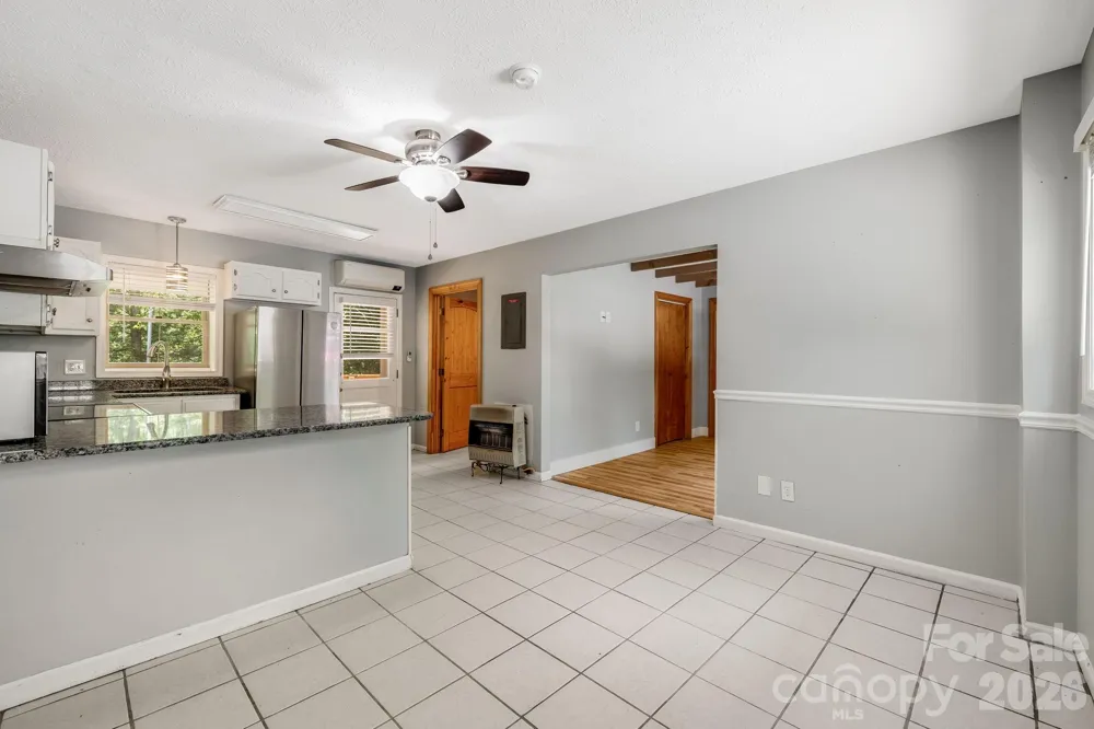 67 Banks Town Road Weaverville, NC 28787