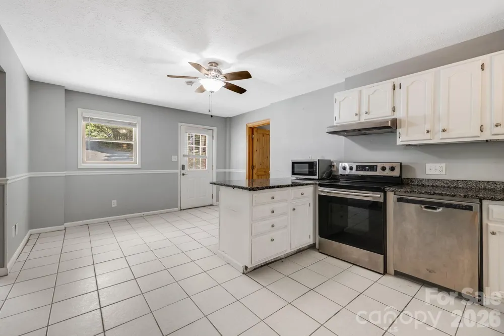67 Banks Town Road Weaverville, NC 28787