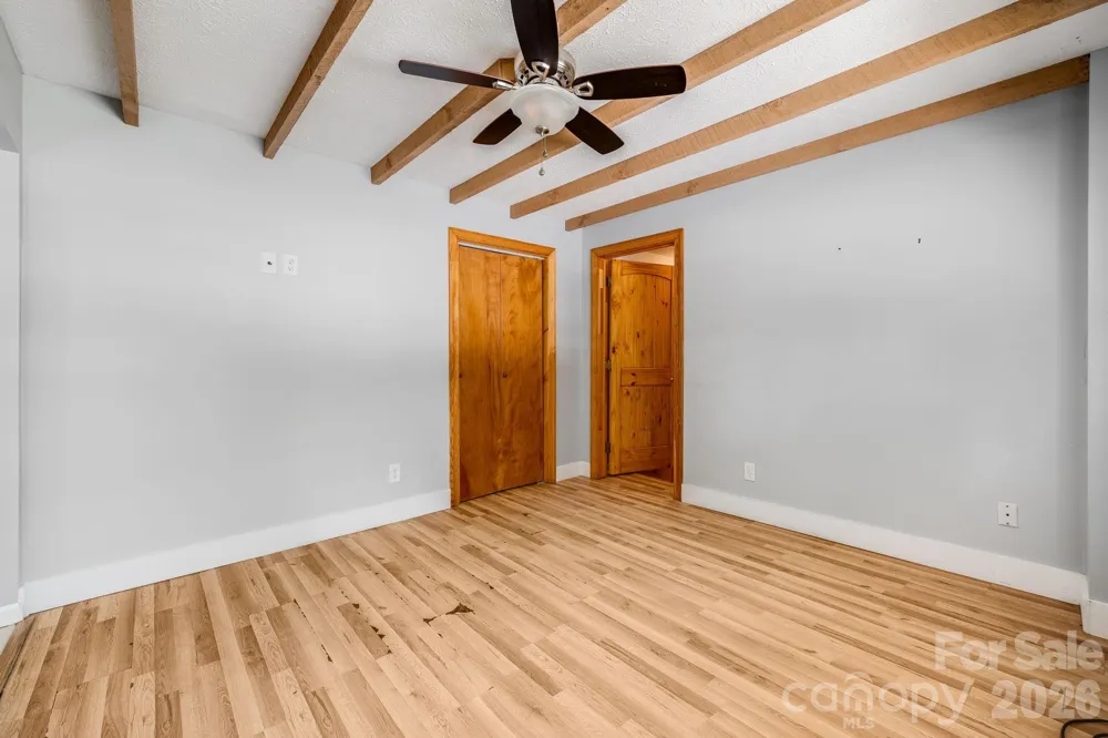 67 Banks Town Road Weaverville, NC 28787