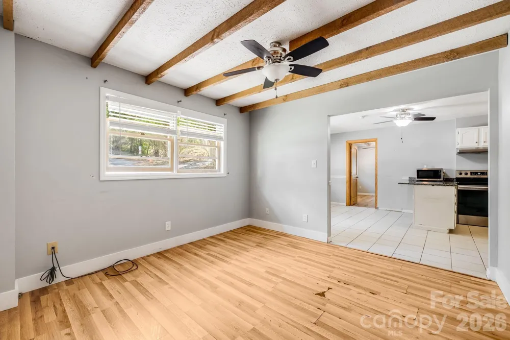 67 Banks Town Road Weaverville, NC 28787