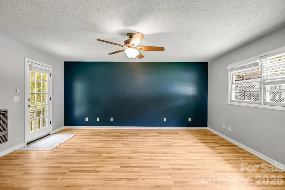 67 Banks Town Road Weaverville, NC 28787