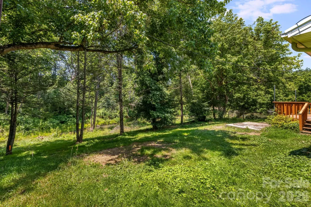 67 Banks Town Road Weaverville, NC 28787