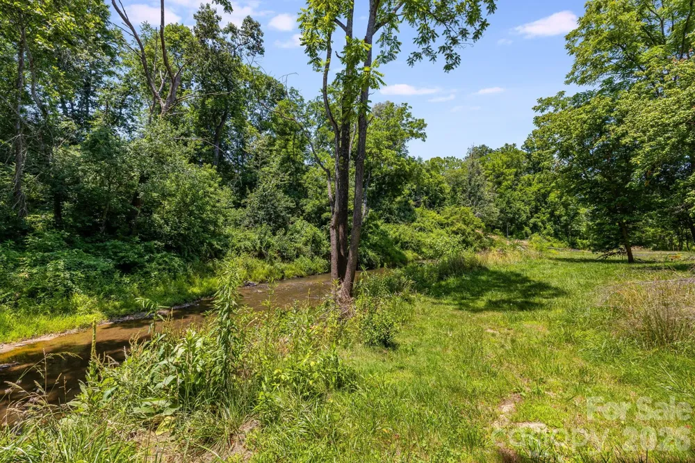 67 Banks Town Road Weaverville, NC 28787