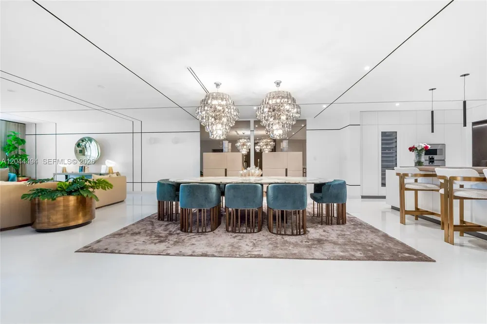 300 Biscayne Blvd Way #5104 Miami, FL 33131