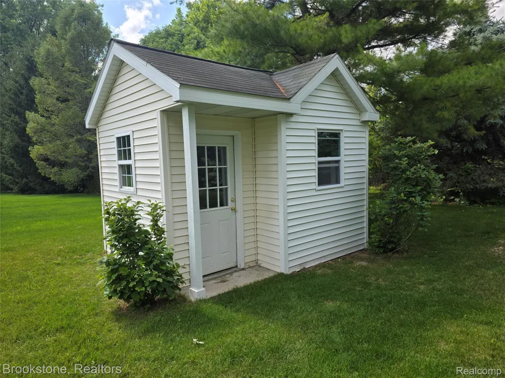 14388 Oak Leaf Trail Fenton Charter Township, MI 48451