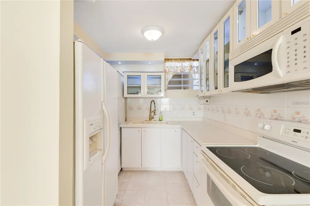 5890 JOSE M TARTAK AVE #704A Carolina, PR 00979