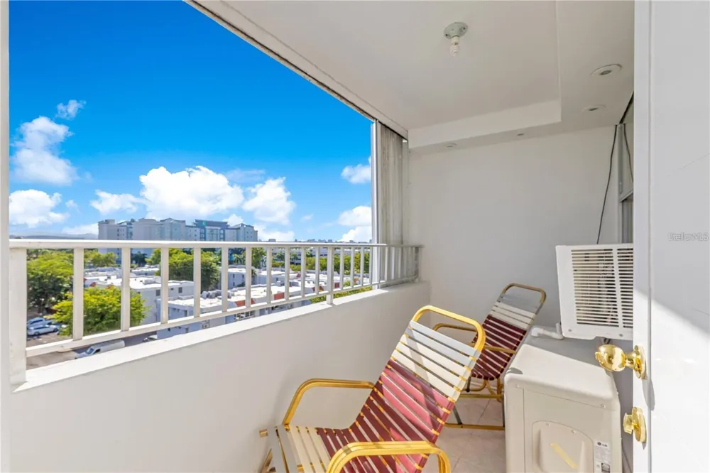 5890 JOSE M TARTAK AVE #704A Carolina, PR 00979