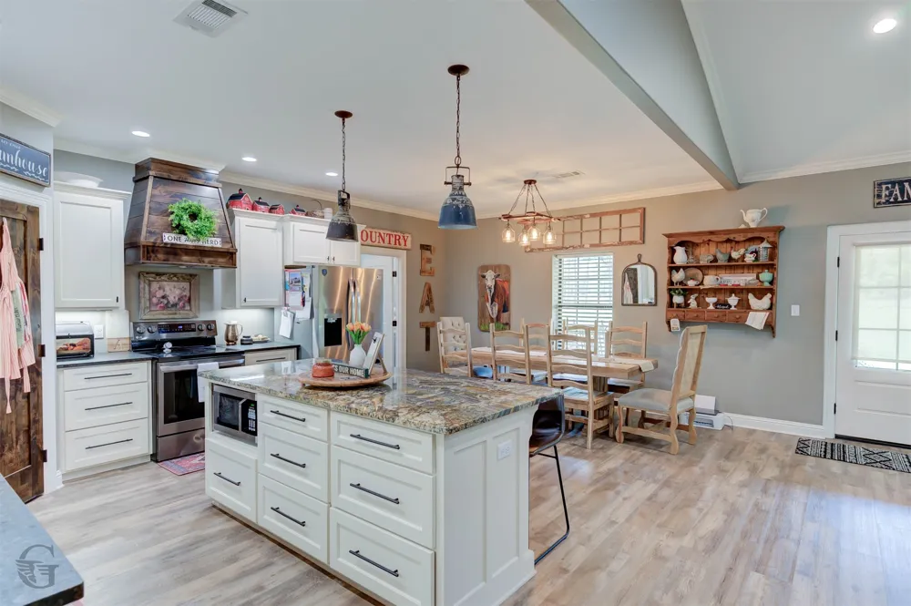5102 Highway 2 Sarepta, LA 71071