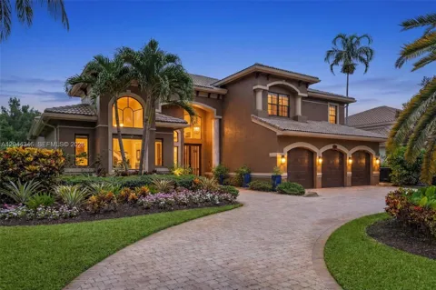 2982 E Lake Vista Cir