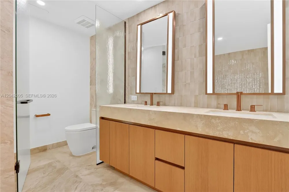 1176 97th St #703 Bay Harbor Islands, FL 33154