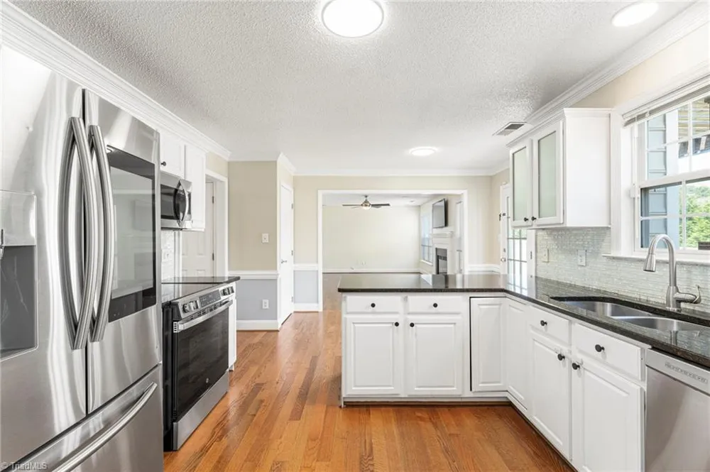 125 Village Club Lane Clemmons, NC 27012