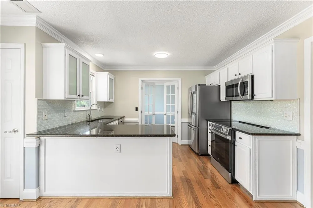 125 Village Club Lane Clemmons, NC 27012