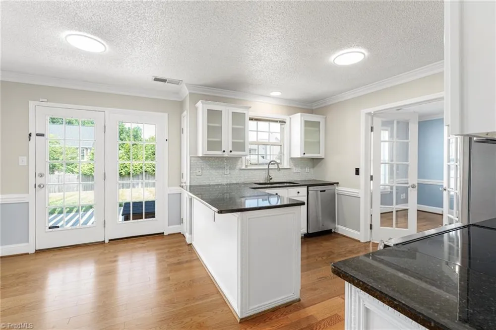125 Village Club Lane Clemmons, NC 27012