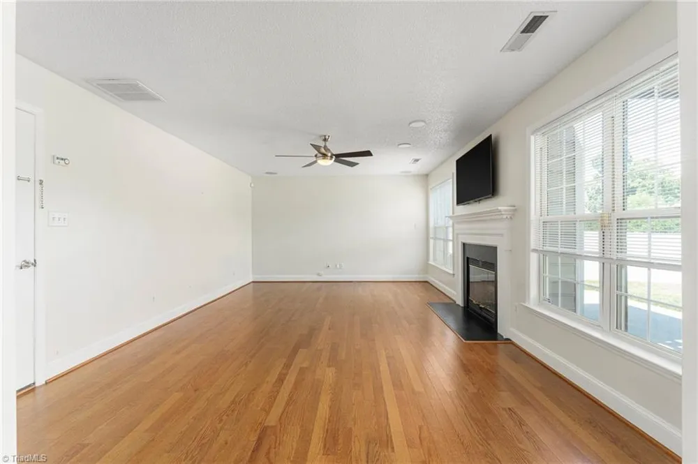 125 Village Club Lane Clemmons, NC 27012