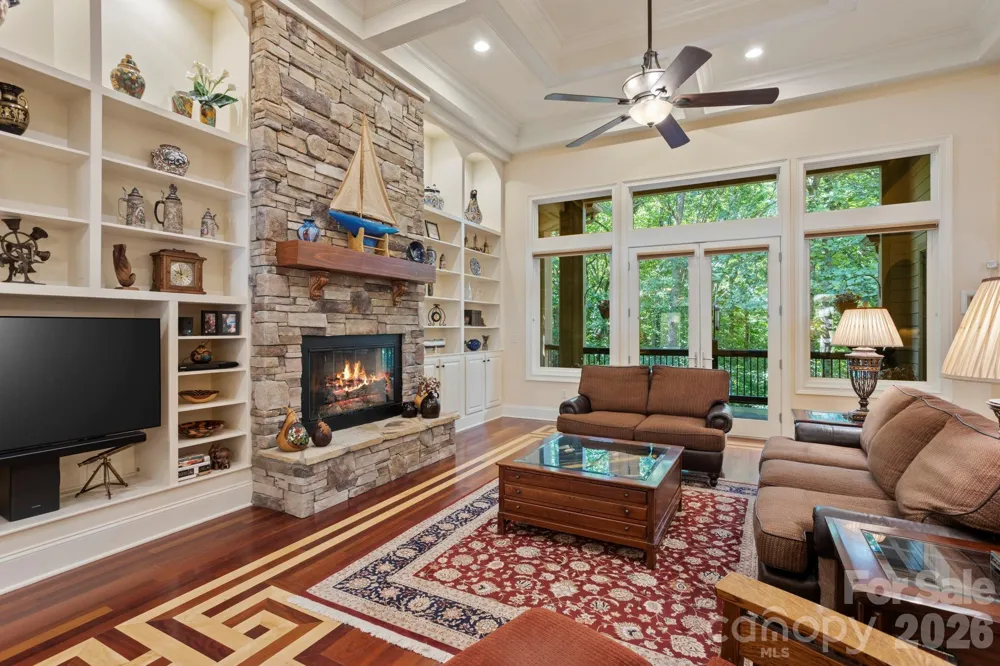 132 Pinnacle Peak Lane Flat Rock, NC 28731