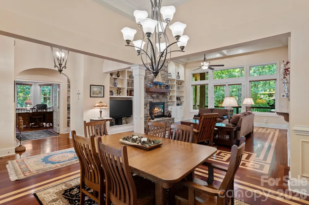 132 Pinnacle Peak Lane Flat Rock, NC 28731