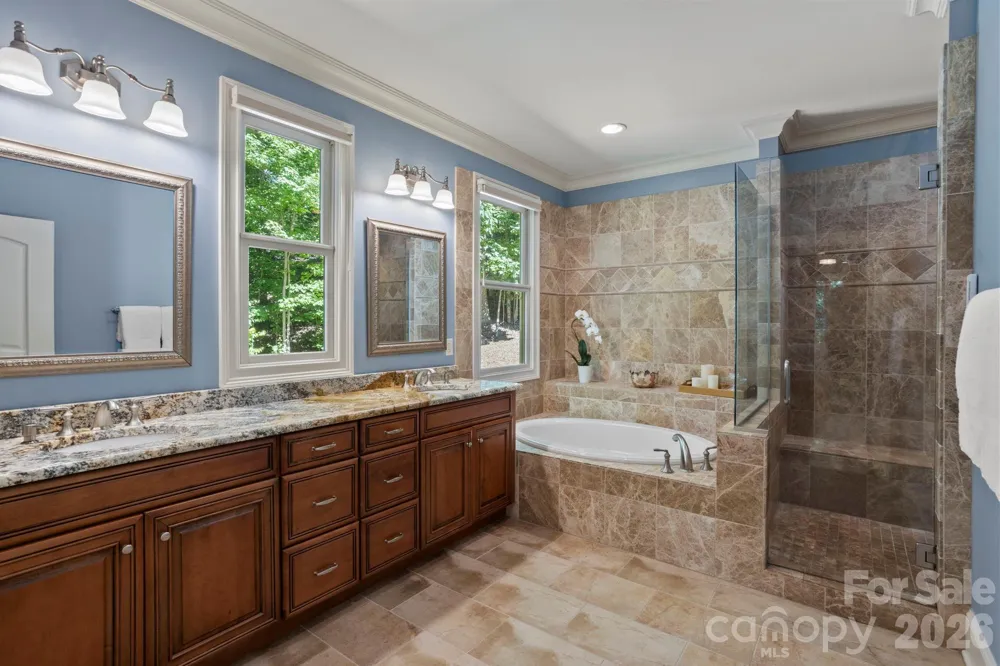 132 Pinnacle Peak Lane Flat Rock, NC 28731