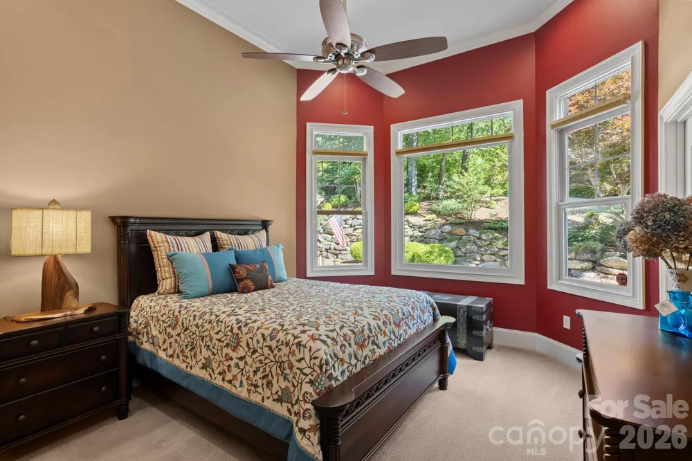 132 Pinnacle Peak Lane Flat Rock, NC 28731