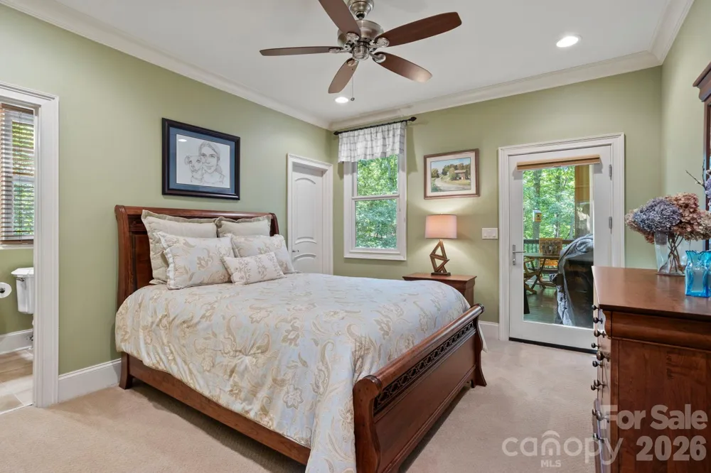 132 Pinnacle Peak Lane Flat Rock, NC 28731