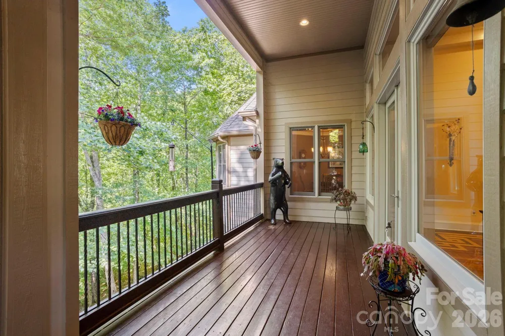 132 Pinnacle Peak Lane Flat Rock, NC 28731