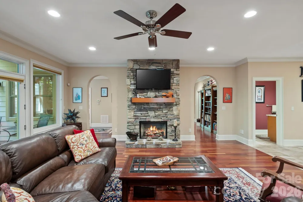 132 Pinnacle Peak Lane Flat Rock, NC 28731