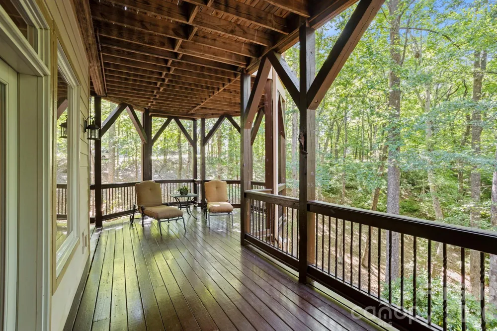 132 Pinnacle Peak Lane Flat Rock, NC 28731
